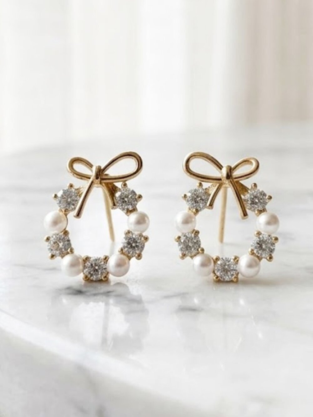 Ladies Sophisticated Yellow Gold Wreath Bow Pearl Round Elegant Earrings - Picture 2 of 8
